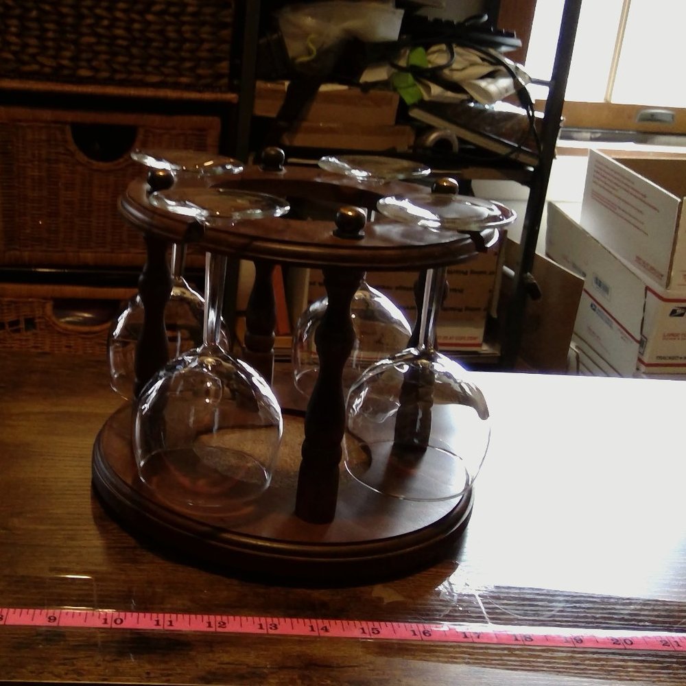Vintage Hirmark wood caddy w/4 wine glasses
